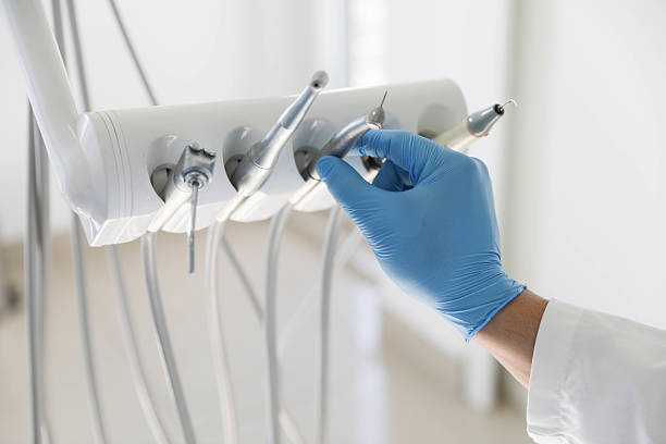Professional Wisdom Tooth Removal technician working in Mission Hills, CA